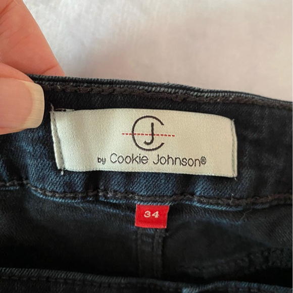 CJ by Cookie Johnson moto style dark wash jeans - Picture 6 of 14